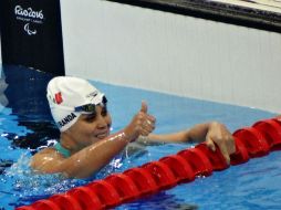A pesar de haber mejorado su marca, ahora de 53.42 segundos, la nadadora mexicana no alcanzó presea. TWITTER / @CONADE