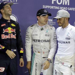 Rosberg se lleva la 'pole position' en Singapur