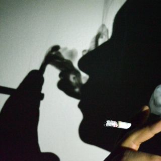 Diputado propone aumentar impuestos al tabaco