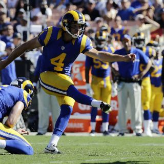 Carneros ganan a Halcones Marinos