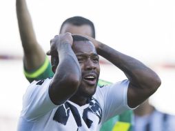 Dorlan Pabón fue expulsado durante el partido del sábado frente a Querétaro. MEXSPORT / ARCHIVO