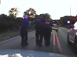 Un portavoz policial había afirmado que Crutcher se negó a obedecer las órdenes de los agentes. YOUTUBE / Felipe Hemming