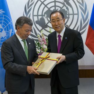 Santos entregará a Obama texto de acuerdo de paz con las FARC