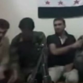 Presuntos rebeldes sirios ‘explotan’ al tomarse selfie