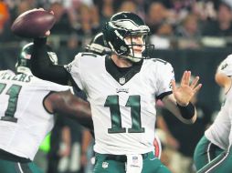 Carson Wentz tiene a los Eagles en la cima de la División Este de la NFC. AP /