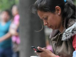 En el Paquete Económico 2017 se propone derogar artículo que regula el cobro por acceso a postes, ductos y otros bienes de la CFE. NTX / ARCHIVO