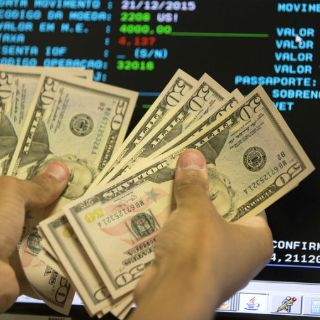 Dólar cierra en 20.27 pesos tras anuncio de la Reserva Federal