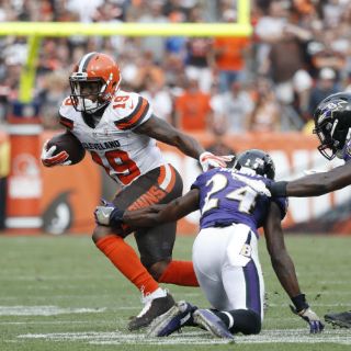 Receptor Coleman se fractura una mano en entrenamiento