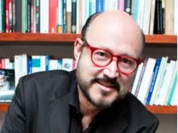 El académico, planteó que no era necesaria una iniciativa presidencial de reforma constitucional sobre matrimonio igualitario. TWITTER / @ricardomraphael