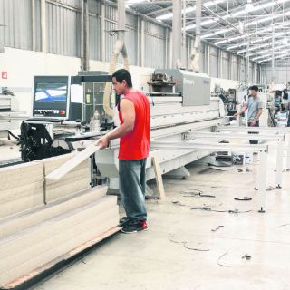 Ante crisis, sector mueblero opta por la innovación y exportación