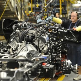 Dólar afecta el inventario en las agencias automotrices