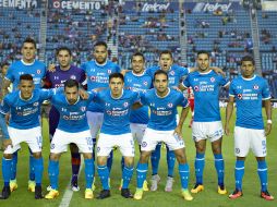 Enfrente, a Cruz Azul le urge la victoria. Sólo 11 puntos no son suficientes para aspirar a la fiesta grande. SUN / ARCHIVO
