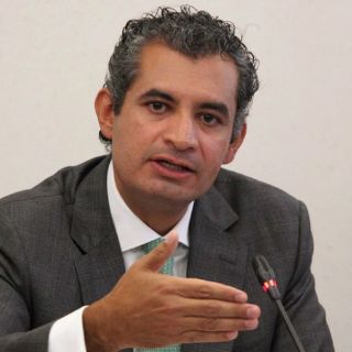 El PRI va contra gobernadores denunciados: Ochoa