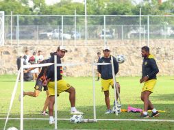 Entrenamiento de Leones Negros en las instalaciones del CUCEA. EL INFORMADOR / E. Barrera