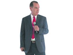 Acciones. Hoy en día la empresa que encabeza Arnoldo da empleo a 20 mil personas en 800 sucursales en México y Estados Unidos. EL INFORMADOR / K. Gómez