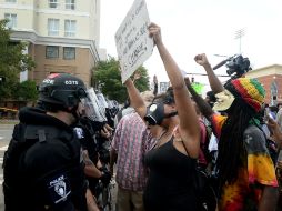 Se registraron violentas manifestaciones en el centro de Charlotte por la muerte de un afroamericano a manos de la policía. AP / D. Laird