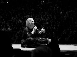 Adele dedicó hace unos días un concierto a Angeilna Jolie y Brad Pitt por su reciente ruptura. INSTAGRAM / adele