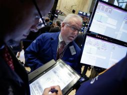 El NYSE Composite mostraba una baja de 14.80 punto, al igual que S&P. AP / ARCHIVO