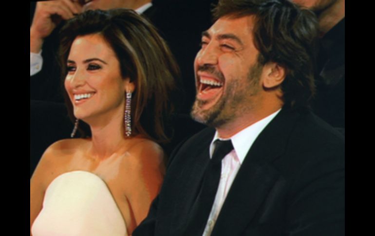 Bardem dará vida al famoso narcotraficante y su pareja interpretará a su amante, la periodista Virginia Vallejo. AFP / ARCHIVO