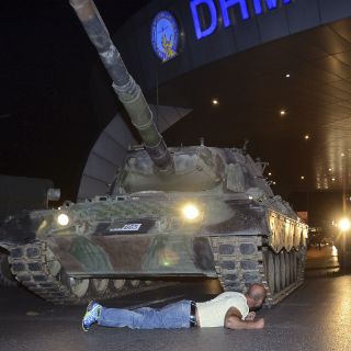 Turquía dice que estado de emergencia deberá ser extendido