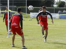 Javier Salas (#13) y Rodolfo Salinas tendrán la responsabilidad de contener a los creativos de Xolos para evitar riesgos en la zaga. EL INFORMADOR / A. Camacho