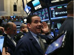 El alza se debe a un salto en las acciones del alemán Deutsche Bank, cuya salud financiera genera preocupación en los últimos días. AFP / ARCHIVO