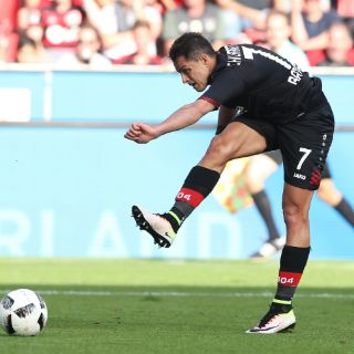 'Chicharito' y Bayer reciben al Dortmund en la Bundesliga