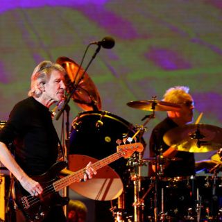 Roger Waters redobla crítica a Trump y Peña Nieto desde el Zócalo