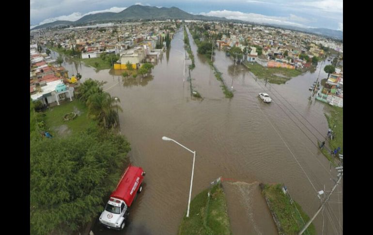 Señalan que hasta que bajen los niveles de agua se inciarán los trabajos de limpieza en las zonas afectadas. ESPECIAL / Gobierno de Tlajomulco