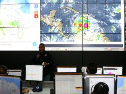 El ministro para Interior y Justicia de Venezuela señala que las autoridades se mantendrán observando el oleaje. TWITTER / @NestorReverol