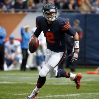 Hoyer guía el primer triunfo de Chicago