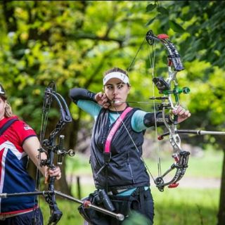 Linda Ochoa gana plata en Mundial de Campo de Tiro con arco