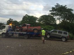 Al parecer una camioneta Chevrolet se impactó de frente al invadir carril contra una Jeep Patriot. TWITTER / @juli_velazquez