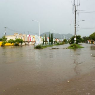 Suspenden clases en colonias de Tlajomulco por inundaciones