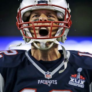 Tom Brady regresa tras suspensión de cuatro juegos