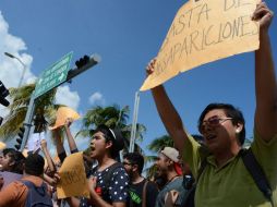 Trabajadores del área de Vectores de la Jurisdicción Sanitaria número 5 bloquearon dependencias estatales y carreteras. SUN / P. Morales