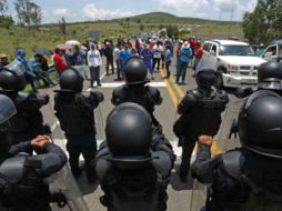 El pasado 15 de agosto, estudiantes se enfrentaron a policías estatales y federales en la autopista de Occidente Morelia- Guadalajara. SUN / ARCHIVO