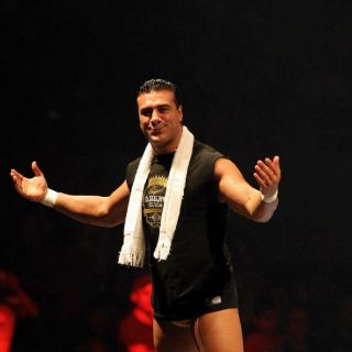 Luchador Alberto del Río denuncia asalto en redes sociales