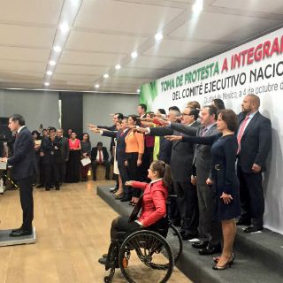 El PRI presenta nuevo Comité Ejecutivo Nacional