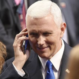 'Esa cosa mexicana', de Pence, enciende las redes en EU