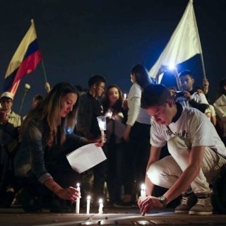 Marcha por la paz recorre Bogotá, líderes buscan solución