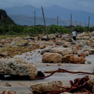 'Matthew' aísla municipios en Cuba