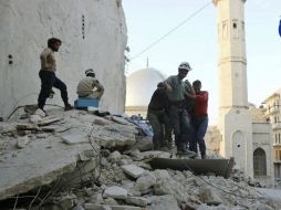 Autoridades redujeron sus ataques en Alepo para permitir la salida de los ciudadanos que así lo desearan a lugares seguros. AP / ARCHIVO