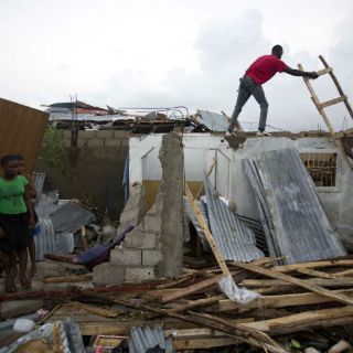 El FMI y el BM ayudarán a damnificados de 'Matthew'