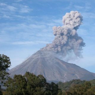 Protección Civil alerta sobre posible caída de ceniza del Volcán de Fuego