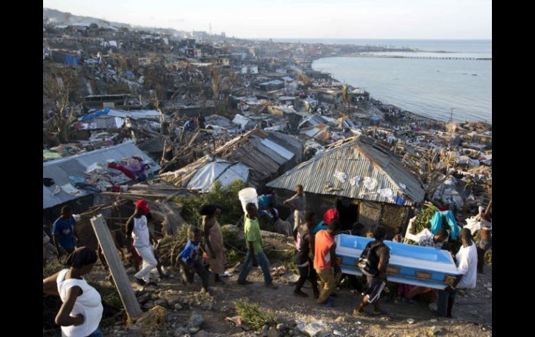 El gobierno espera ayuda internacional para hacer frente a la tragedia. AP / D. Chery