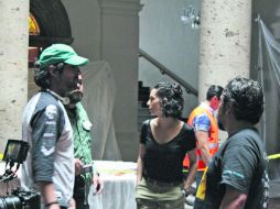 La escena final de ''Treintona…'' se rodó en el Teatro Degollado; en la foto, Chava Cartas con Bárbara Mori. EL INFORMADOR / M. Castillo