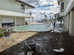 El fenómeno tocó tierra ayer en la localidad de McClellanvill, Carolina del Sur. EFE / J. Allen