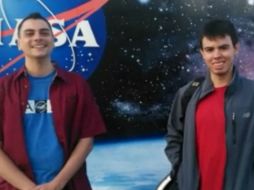 Guillermo Del Castillo Hoffmann y Edgar González Zaleta compartieron sus experiencias durante la Semana Mundial del Espacio. ESPECIAL / www.gob.mx