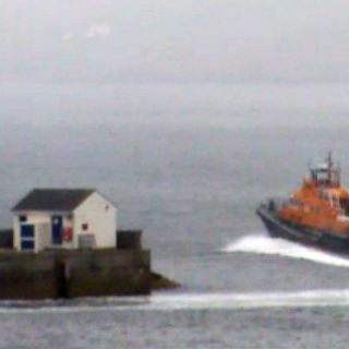 Desaparece un barco con 13 personas a bordo en Malasia